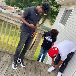 Meet your Posher, Julius